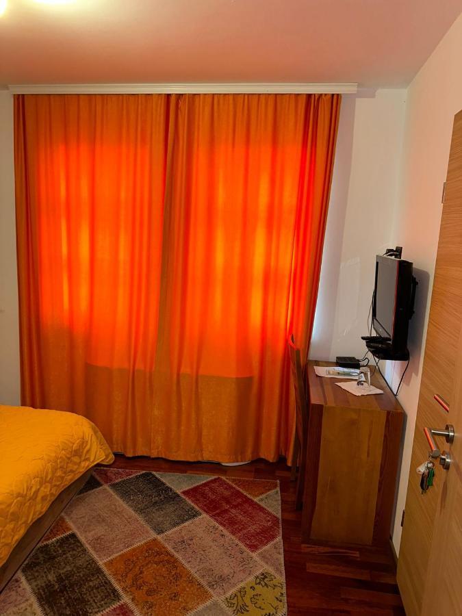 Apartments Prizreni Esterno foto
