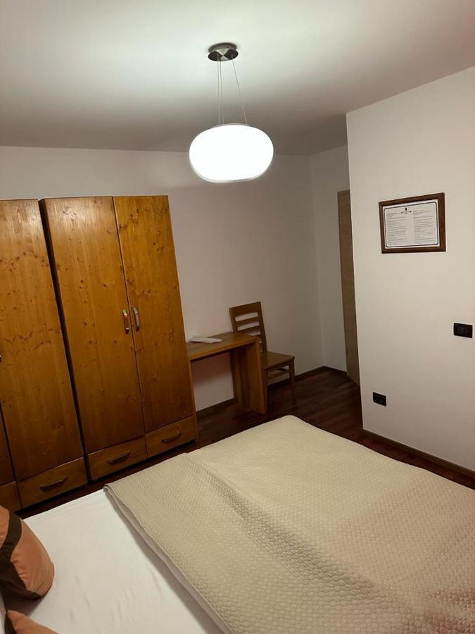 Apartments Prizreni Esterno foto